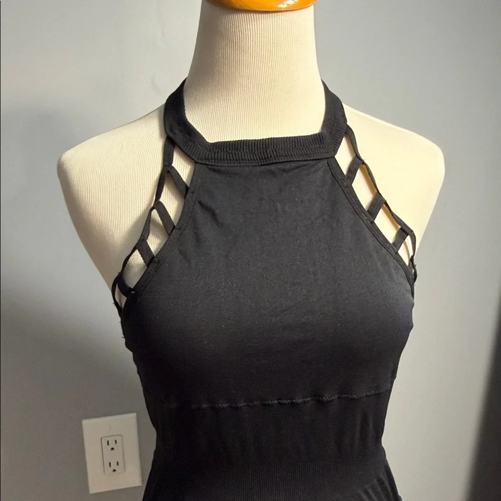 Black Halter One-Piece Swimsuit - Picture 4 of 4